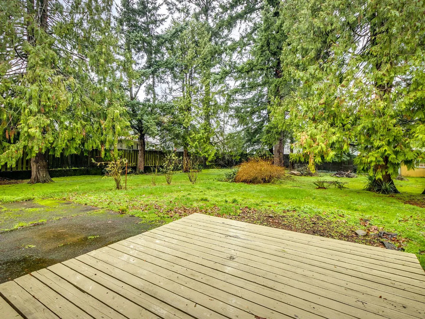 11835 NE Couch St — Photo 3