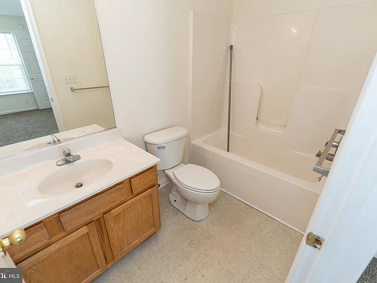 202 Carsons Ct — Photo 22