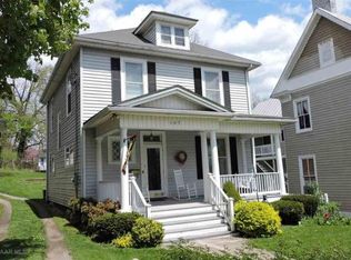 107 Oakenwold St, Staunton, VA 24401