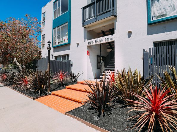 800-818 E 20th St #800-01