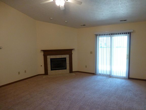 3rd image of 3275 Mendel Dr
