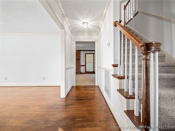 4th image of 461 Kingsford Rd