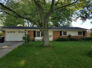 6112 Yellowstone Dr, Fort Wayne, IN 46818