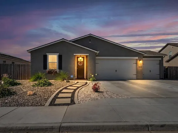 7717 Ridge Forest Dr, Bakersfield, CA 93313