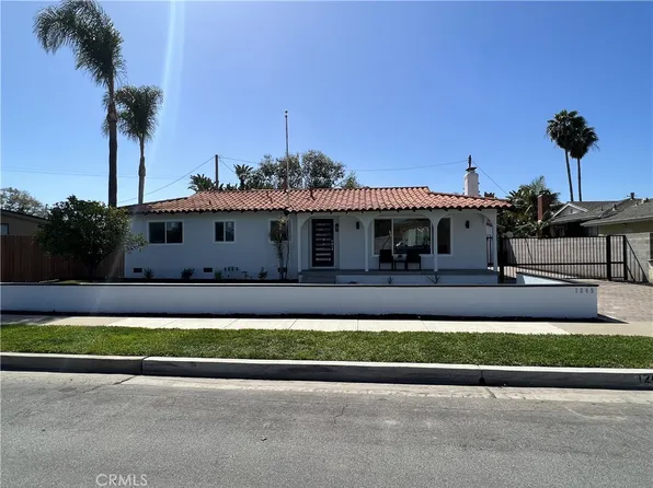 1249 Watson Ave, Costa Mesa, CA 92626