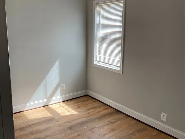 2501 Linden Ave #2B — Photo 13