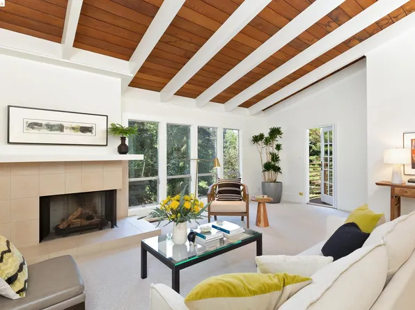 8030 Shepherd Canyon Rd, Oakland, CA 94611