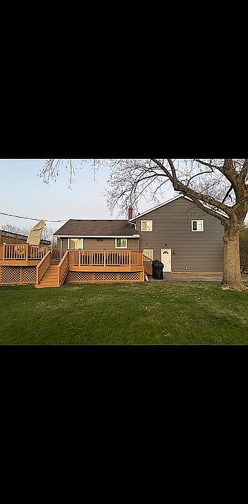 2nd image of 404 Steven Blvd