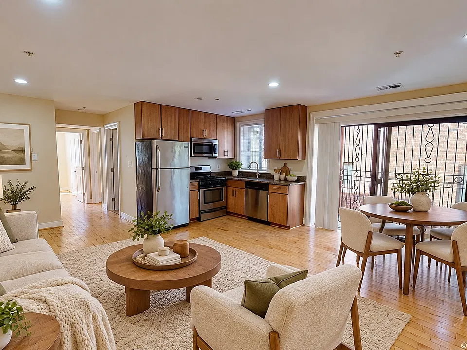 306 Atlantic St SE #7