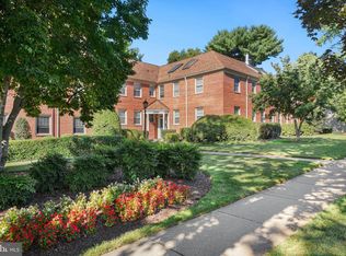 2246 Washington Ave APT 101, Takoma Park, MD 20910