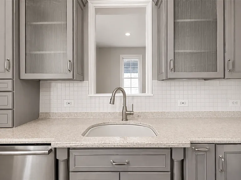 124 W Bank St #A — Photo 15