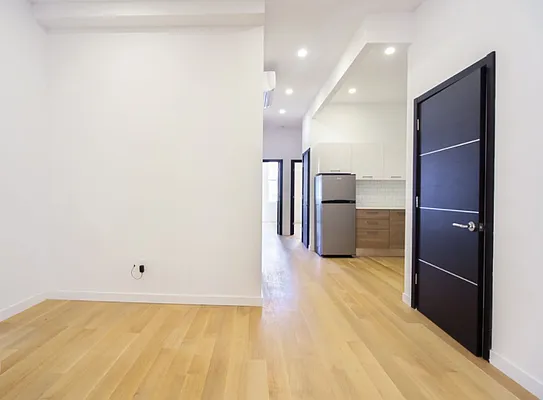 Rented by Nooklyn NYC LLC | media 71