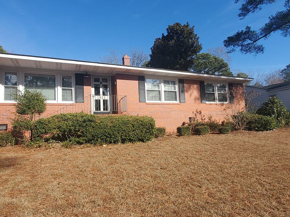 1st image of 1922 Rogers Dr