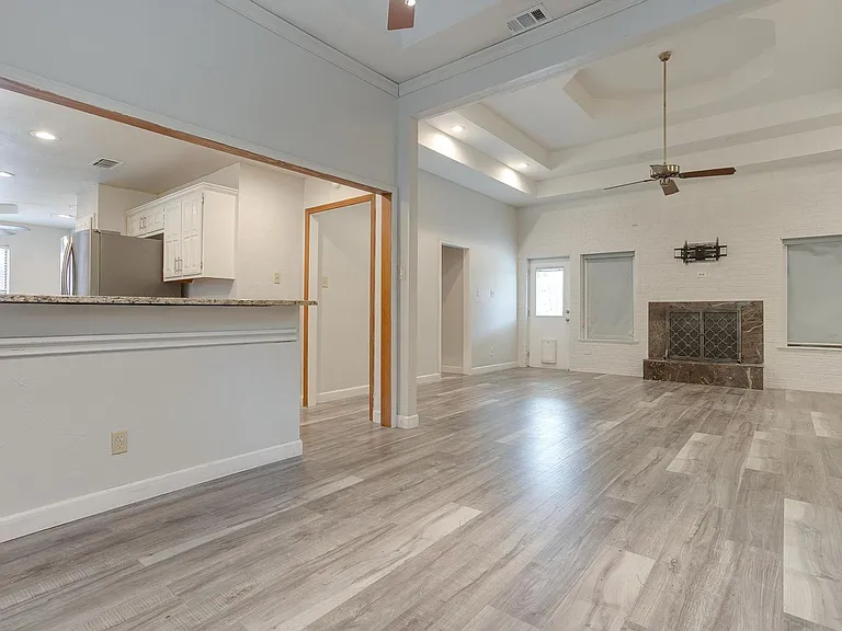 5629 Guadalajara Dr — Photo 9