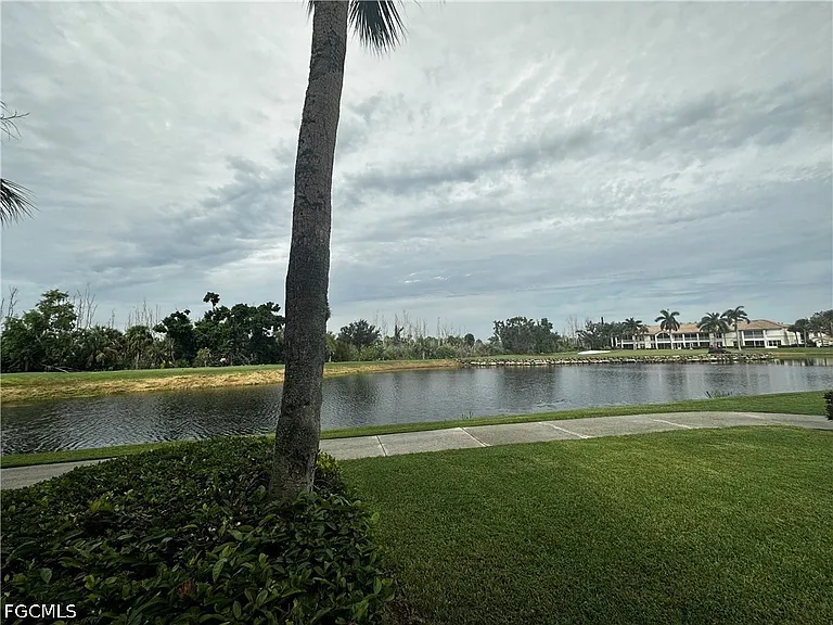 16420 Millstone Cir #106 — Photo 30