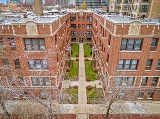512-20 W. Cornelia, Chicago, IL 60657