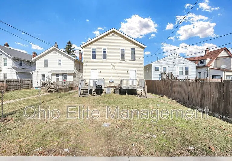 793 E Starr Ave — Photo 38