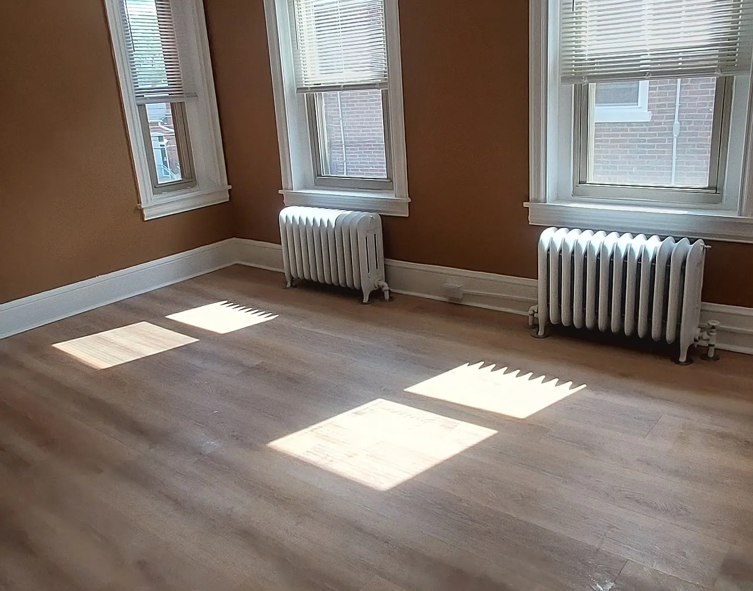 3 bed, 1400 sqft, $2,200 — Photo 4