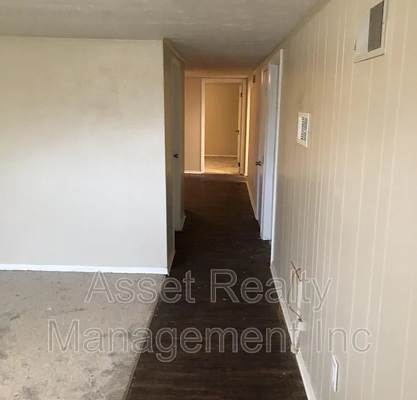218 Britton Dr — Photo 17