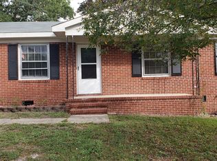 4055 Village Dr, Fayetteville, NC 28304