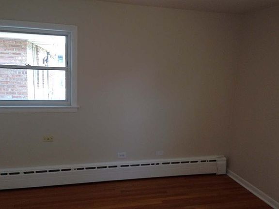 4th image of 2935 W 100th Pl
