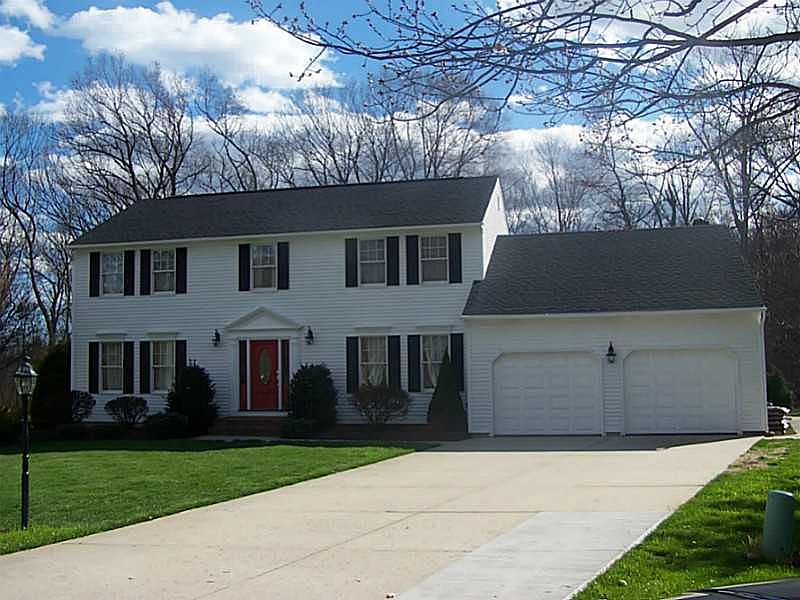 1st image of 240 River Farm Dr