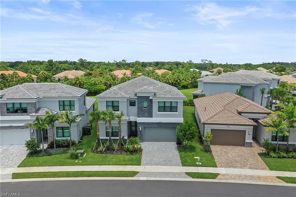 Rivercreek In Estero — Photo 2