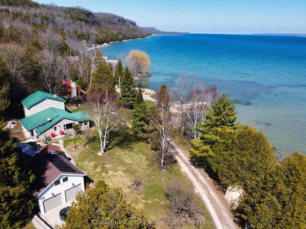 47 Water St, Northern Bruce Peninsula, ON N0H 2T0
