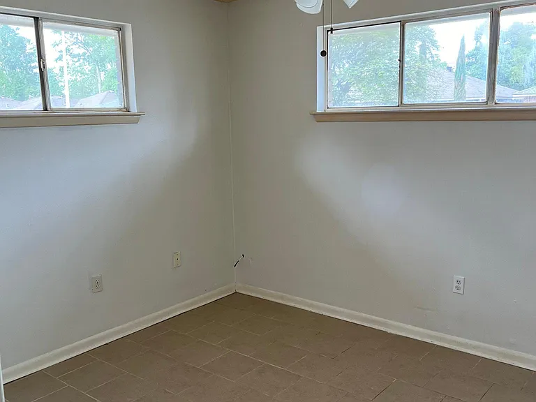 651 Jennifer Jean Dr — Photo 9