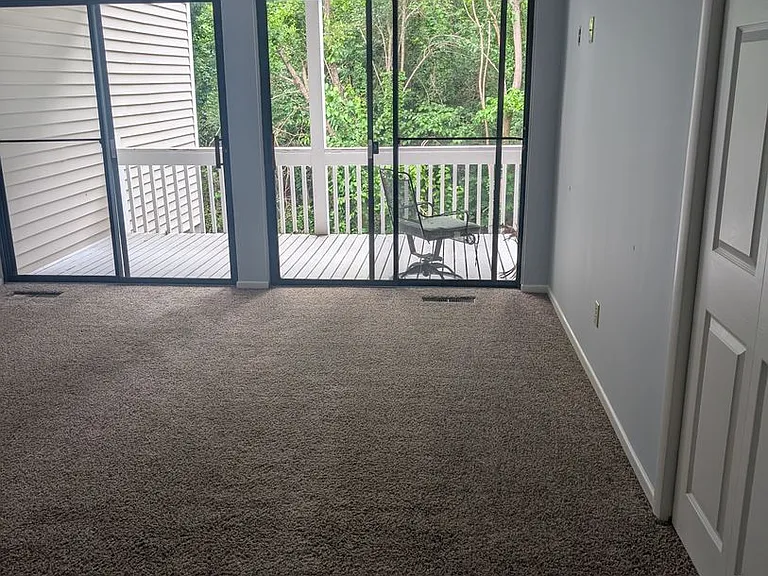 22 Royal Oak Dr — Photo 15