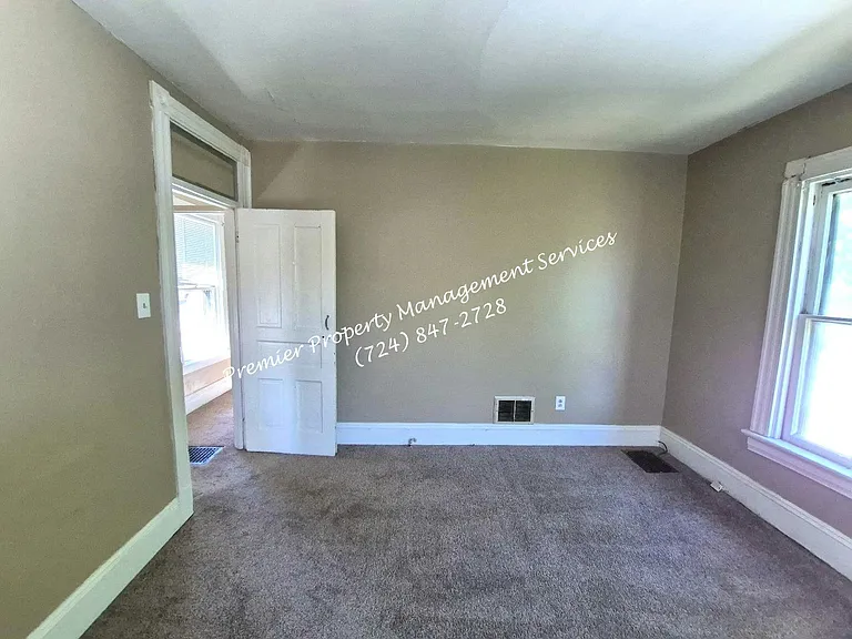 1613 4th Ave #FRONT — Photo 4