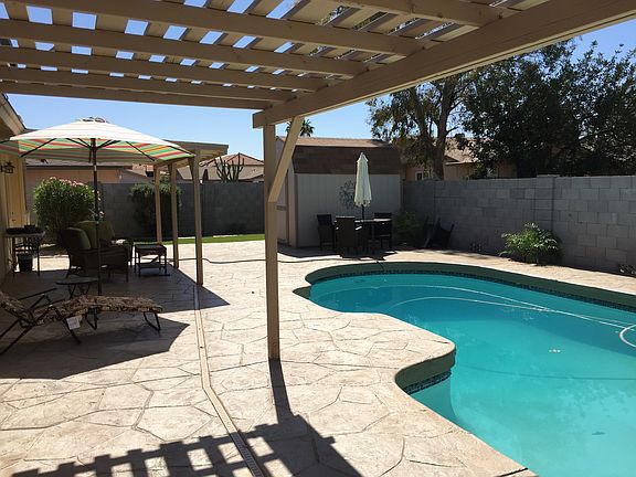 4th image of 303 W Mission Dr
