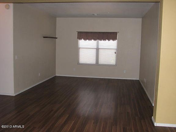 4th image of 11839 W Roanoke Ave