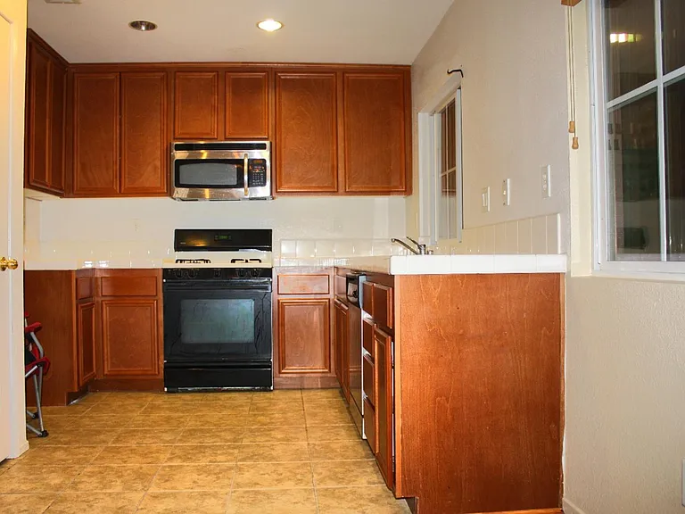15639 Lasselle St #61 — Photo 2