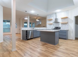 10818 Oak Acres Dr, Houston, TX 77065