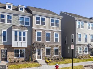 42580 Pitlochry Ter, Sterling, VA 20166