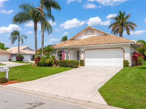 4325 SE Scotland Cay Way, Stuart, FL 34997
