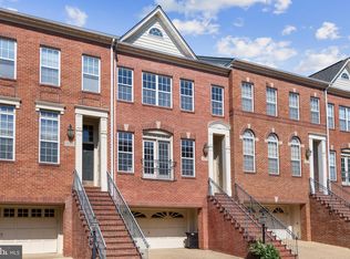 2825 Laura Gae Cir, Vienna, VA 22180