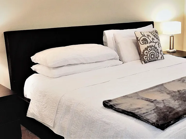 225 NE 1st St #401 — Photo 7