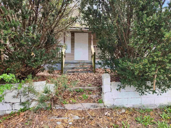 1619 E Main St, Waynesboro, VA 22980