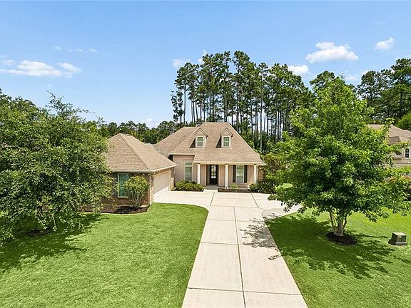 2nd image of 612 English Oak Dr
