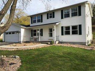 4587 Red Fox Dr, Manlius, NY