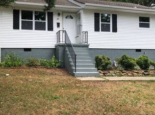 130 S Seneca Rd, Oak Ridge, TN 37830