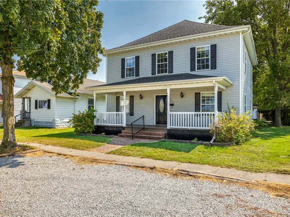 407 W Edgar Ave, Effingham, IL 62401