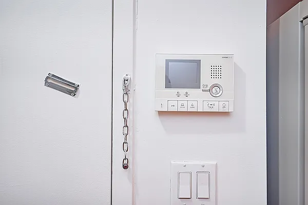 Rented by Keller Williams NYC | media 14