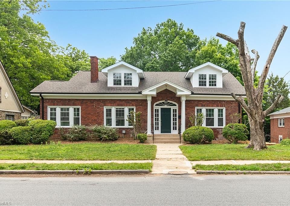 1st image of 309 Hillcrest Dr