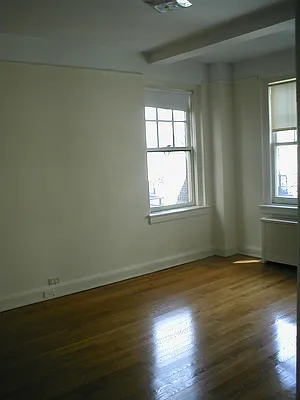 Rented by City Connections Realty | media 15