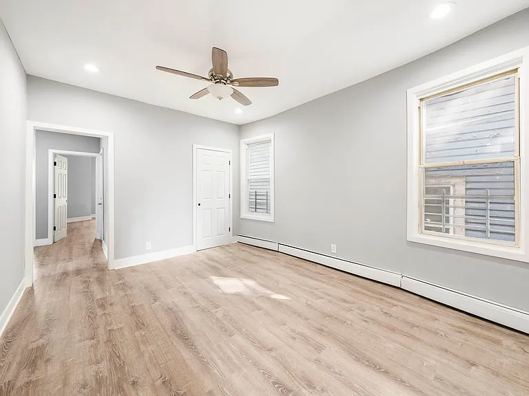 170 N 15th St #2 — Photo 14