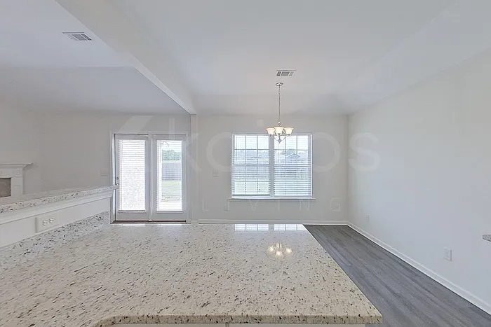 1016 Dawsons Mill Blvd — Photo 7