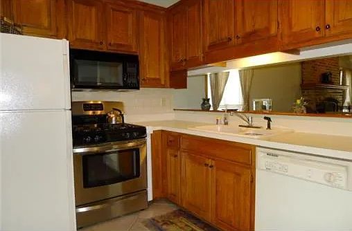 1st image of 11117 W 113th St